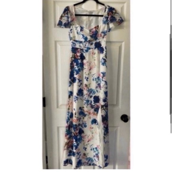REVOLVE Lovers and Friends White Floral Maxi Dress - Picture 6 of 8